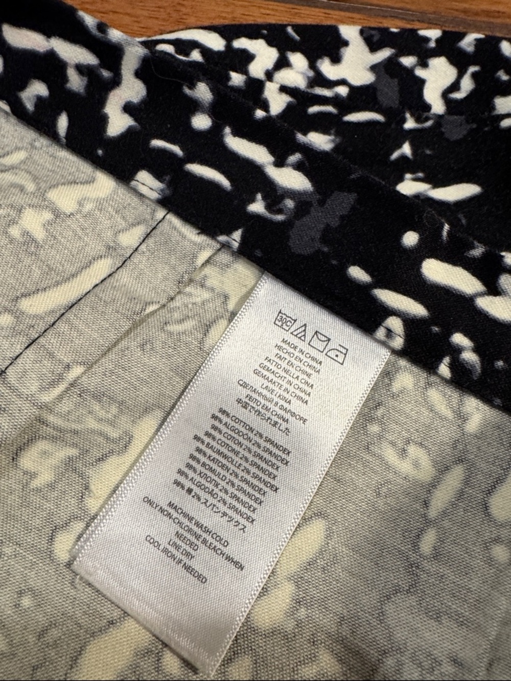 Michael Kors Black & White Tweed-Style Pencil Skirt - Picture 3 of 5